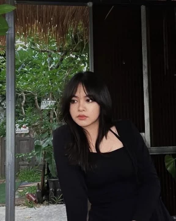 น้ำฝน · Namfon Sales Director ของ EFFICIENCY